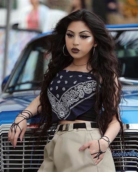 chica chola